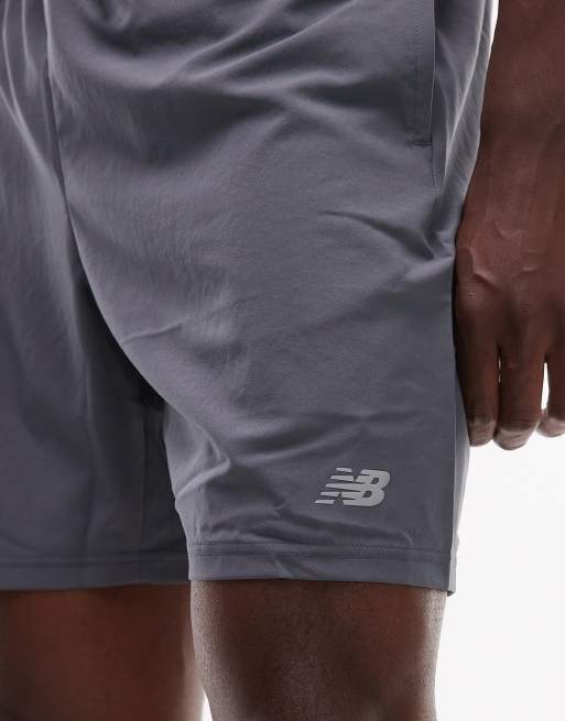 New Balance – Sport Essentials – Shorts in Hellgrau, 7 Zoll Schrittlänge, 3 von 5