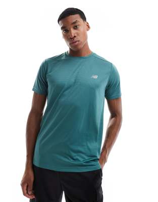 New Balance Sport Essentials T-Shirt in green φωτογραφία