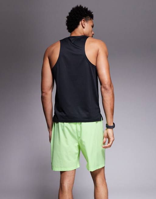 New Balance - Sport - Shorts van 7 inch in geel, 4 van 5