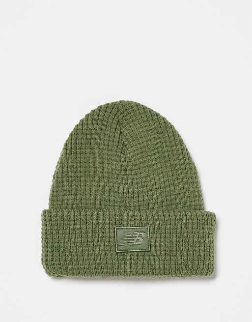 New Balance – Strickmütze in Olivgrün mit Waffelstruktur