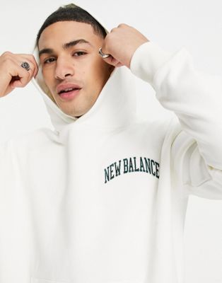 Sweats et sweats à capuche New Balance - Sweat à capuche style universitaire - Blanc cassé et vert