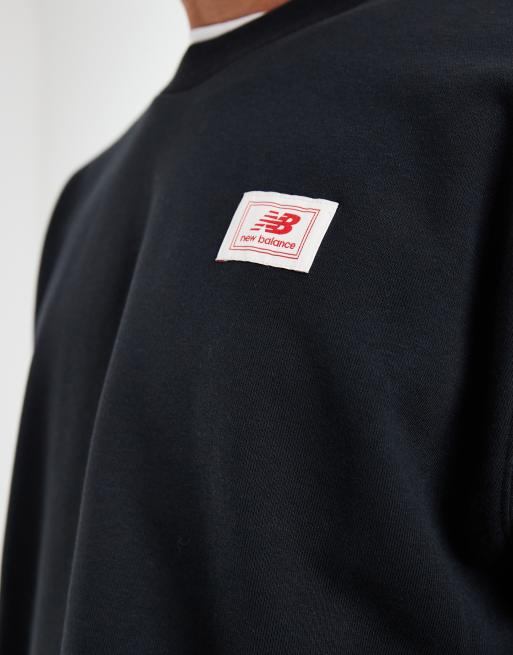 New Balance sweatshirt med vævet label og grafik i sort, 4 af 5