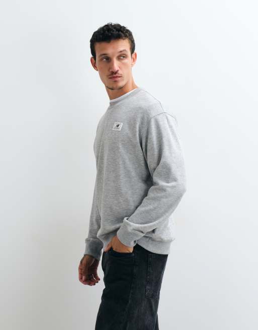 New Balance Sweatshirt mit gewebtem Label-Print in Grau, 5 von 5