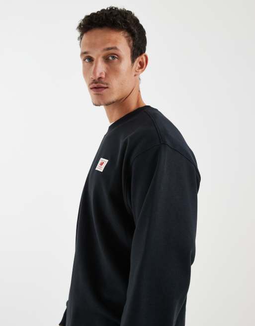 New Balance Sweatshirt mit gewebtem Label-Print in Schwarz, 5 von 5
