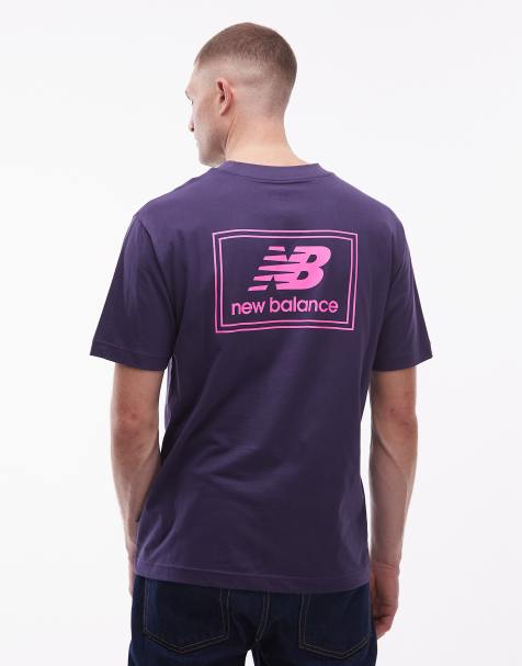New Balance – T-Shirt in Lila mit gewebtem Etikett - view 1