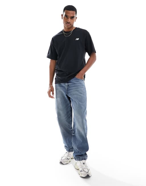 New Balance – T-Shirt in Schwarz mit kleinem Logo, 3 von 4
