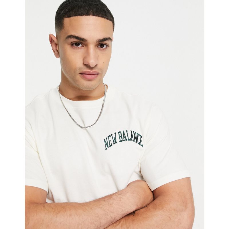 iVpvG Uomo New Balance - T-shirt stile college bianco sporco e verde