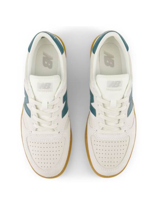 New Balance T500 trainers in off-white, 2 of 4