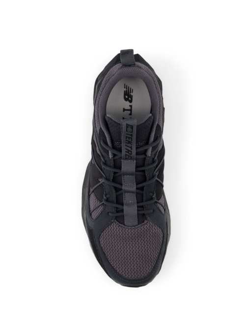 New Balance Tektrel trainers in black, 2 of 4