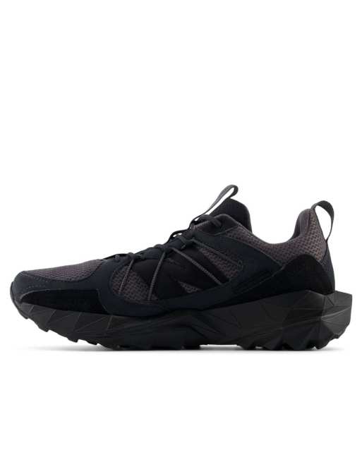 New Balance Tektrel trainers in black, 4 of 4