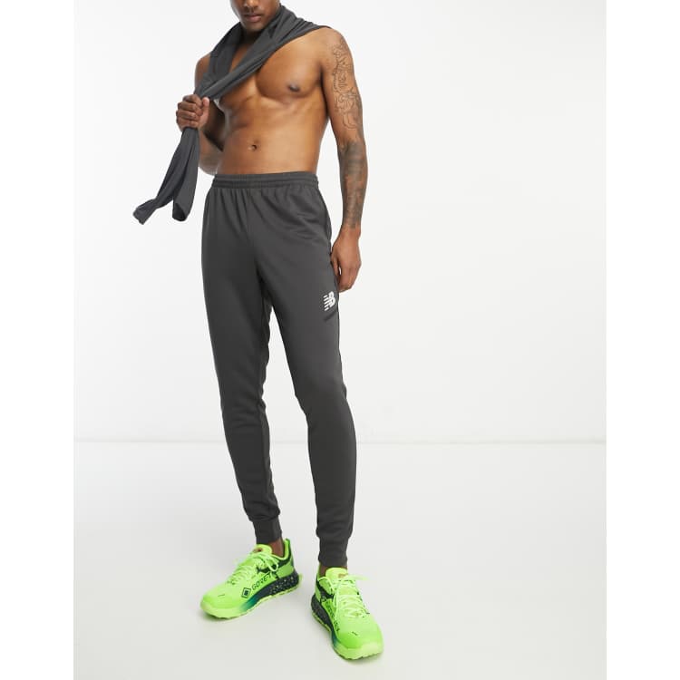 New balance slim jogging best sale pants mens