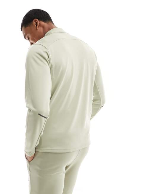 New Balance Tenacity half zip jumper in tan, 4 of 5
