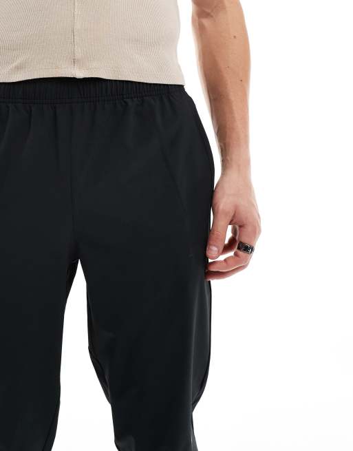 New balance running tenacity tapered joggers in black sale