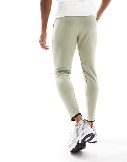 Nike best sale joggers new