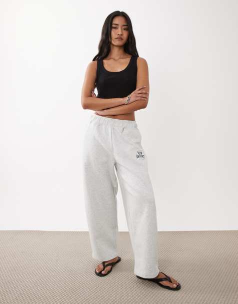 New Balance trackside fleece barrel leg joggers in grey - view 1