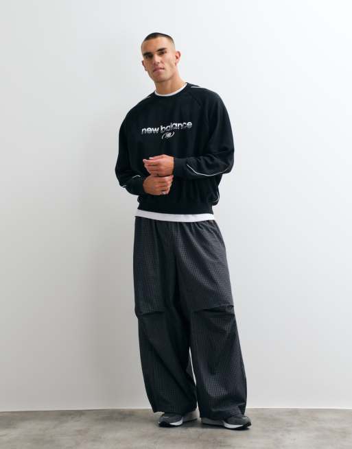 New Balance Trackside french terry crew in nb navy, 3 of 5
