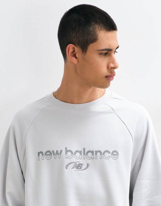 New Balance Trackside French terry sweatshirt in grijs, 4 van 5