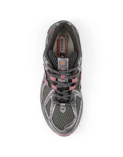 New Balance U1906rv1 trainers in dark silver metallic, 3 of 4