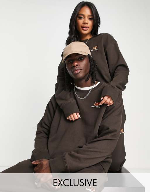 New Balance – Brunt sweatshirtset i unisex-modell med logga, 2 av 3