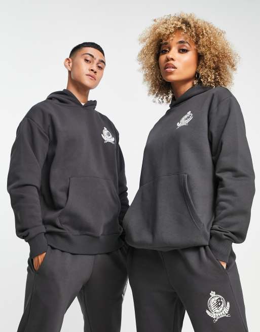 New Balance Unisex Members Club hoodie in black | ASOS