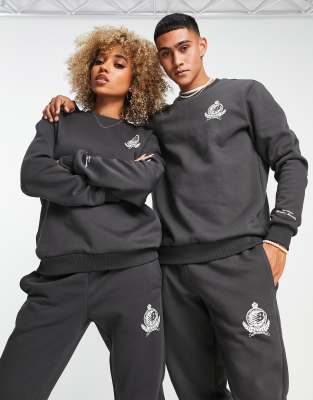 New Balance Unisex members club sweatshirt in black - ASOS Price Checker