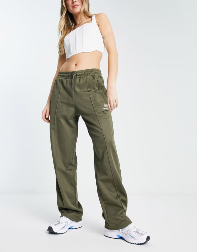 New Balance unisex sweatpants in khaki