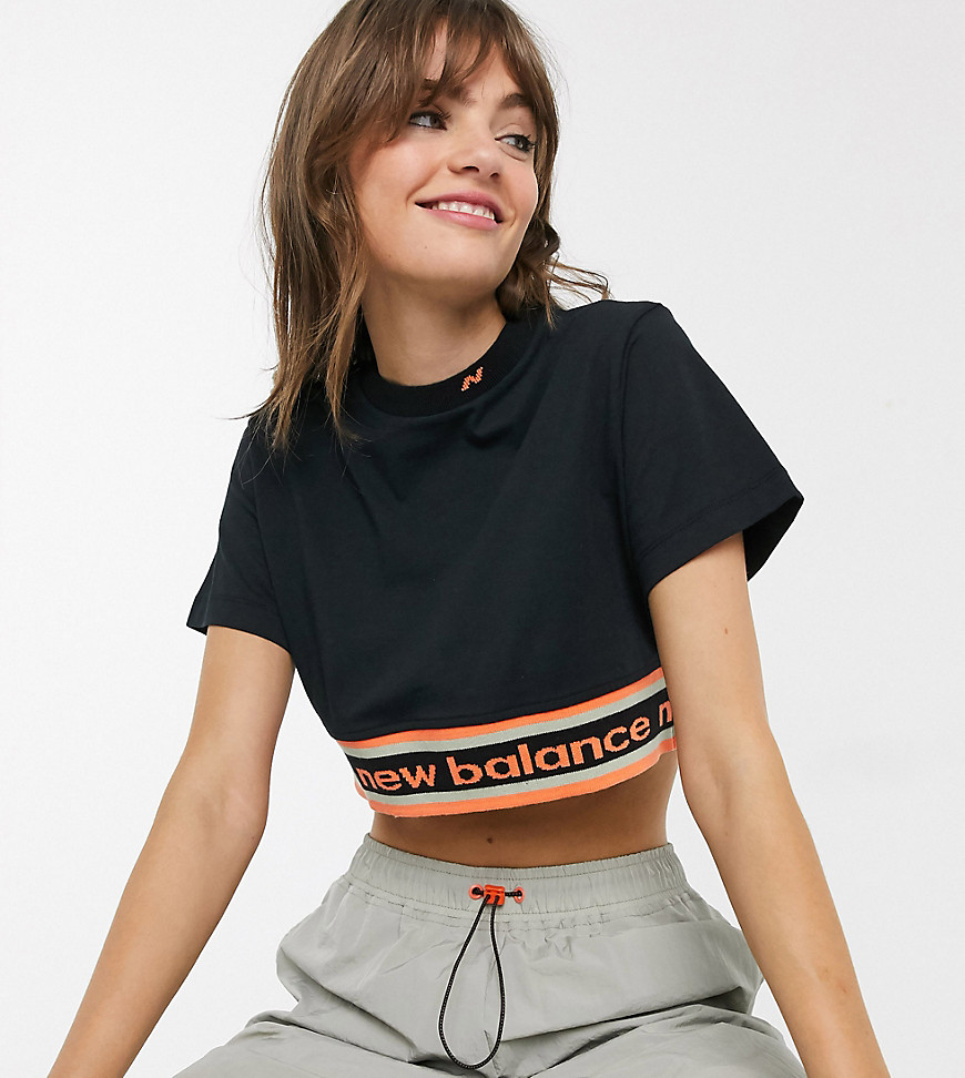 New Balance - Utility Pack - sort cropped t-shirt - Exclusive hos ASOS