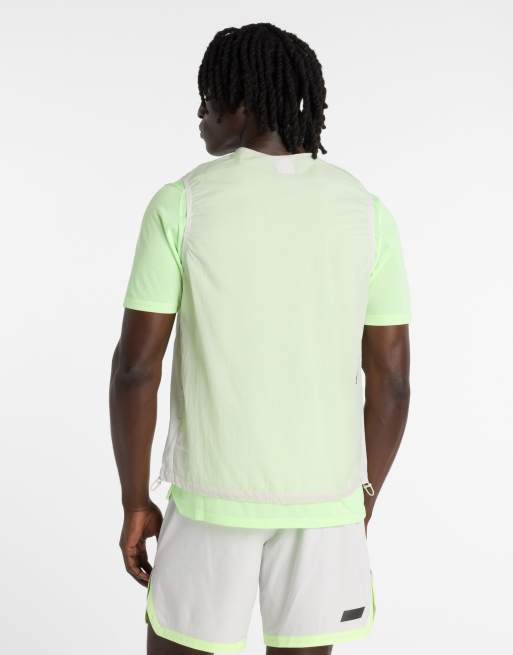 New Balance vest in grey, 3 of 4