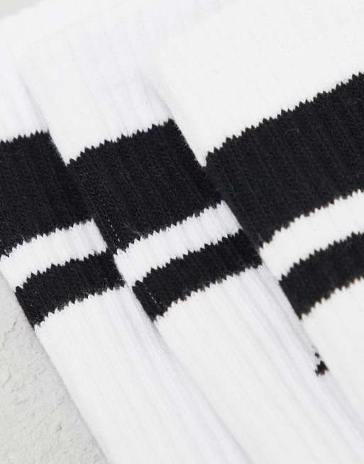 New Balance – Vita randiga strumpor med logga, 3-pack, 2 av 3