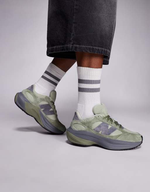 New Balance – WRPD Runner – Khakifärgade och svarta träningsskor, 3 av 5