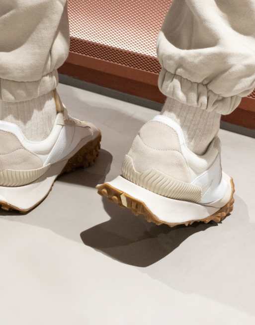 New Balance XC-72 ホワイト スニーカー New Balance x Casablanca XC-72 White Release | Hypebae