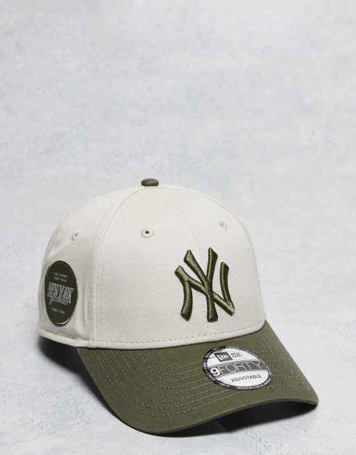 New Era – 9forty – Beżowa czapka z daszkiem w kolorze khaki z motywem NY Yankees