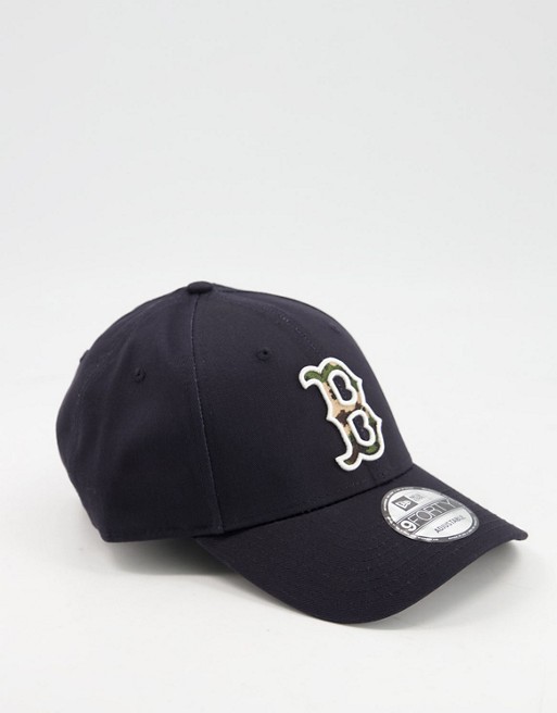New Era 9FORTY Boston Red Sox baseball cap with camo B in navy