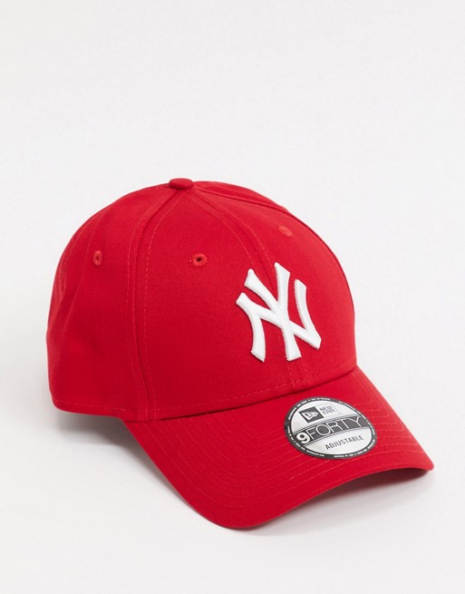 New Era 9Forty cap in red
