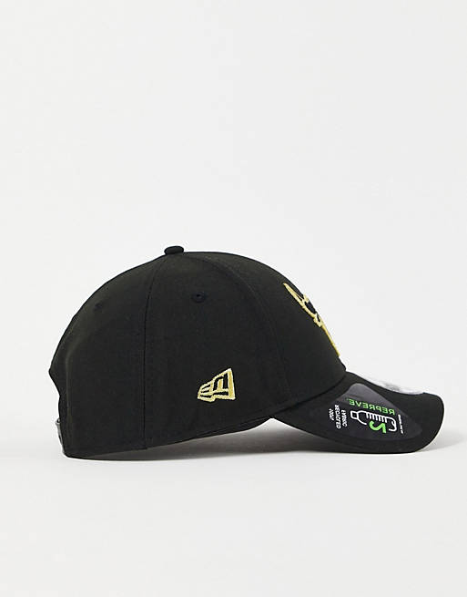  Caps & Hats/New Era 9FORTY Chicago Bulls gold cap in black 