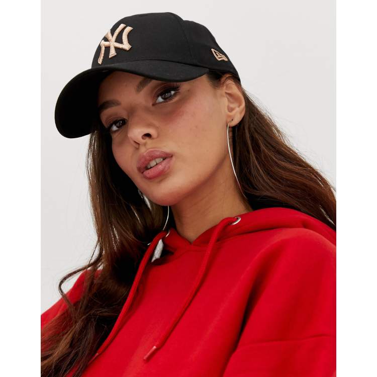 Verandering Wolk Bijdrage New Era 9Forty exclusive black cap with rose gold NY | ASOS