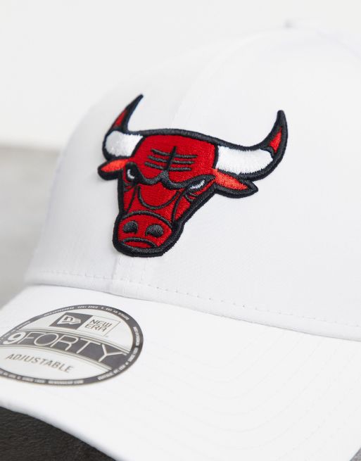 New Era - 9FORTY - Hvid baseball-kasket med Chicago Bulls-logo, 3 af 3