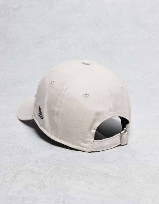 New Era – 9forty – Krämvit, ostrukturerad keps med broderad logga, 3 av 3