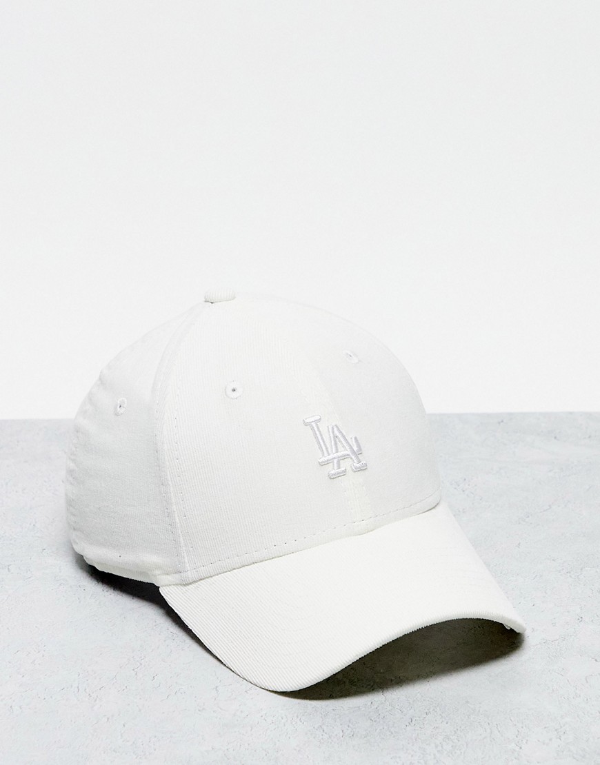 New Era 9Forty LA cord cap in off white