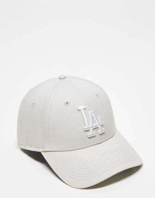 New Era LA mini logo cap in beige Exclusive at ASOS