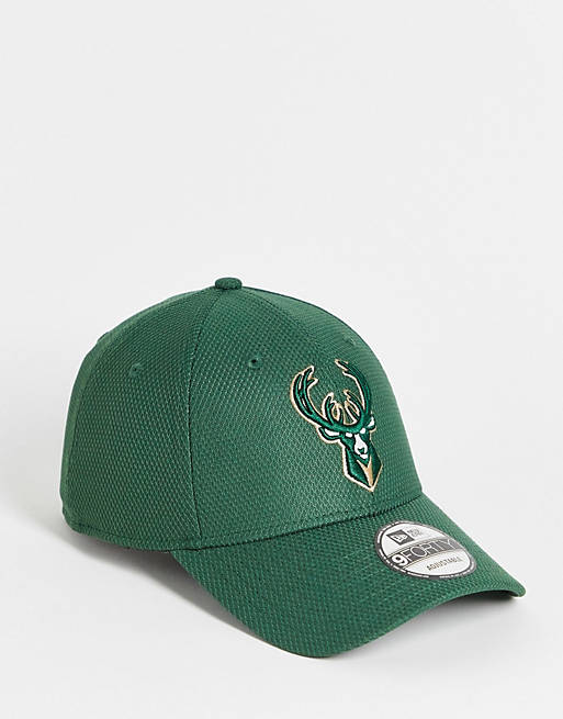 Men Caps & Hats/New Era 9FORTY Milwaukee Bucks diamond cap in green 