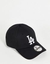 New Era 9forty MLB NY Yankees cap in black | ASOS
