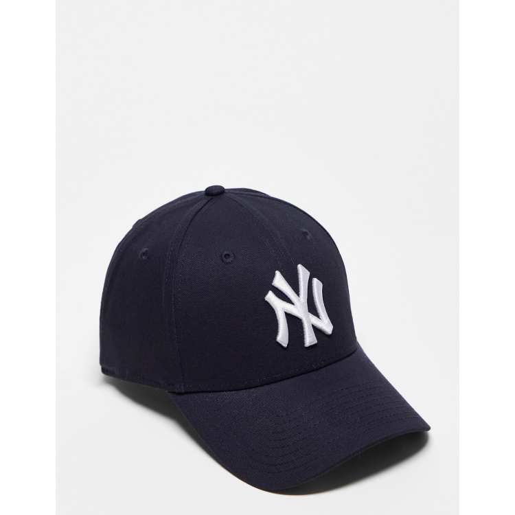 New Era 9forty MLB NY Yankees cap in dark navy