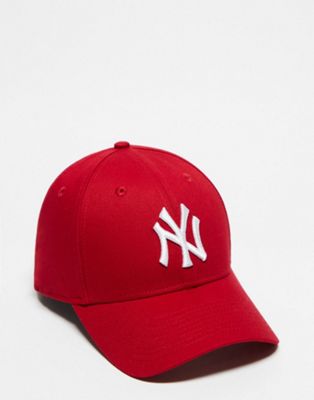 New Era 9Forty NY unisex cap in red