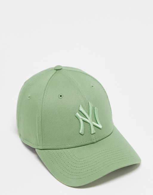 New Era - 9Forty NY - Pet in groen met NY in kleurschakering