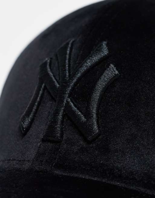New Era – 9Forty NY – Svart unisex-keps i velour, 3 av 4