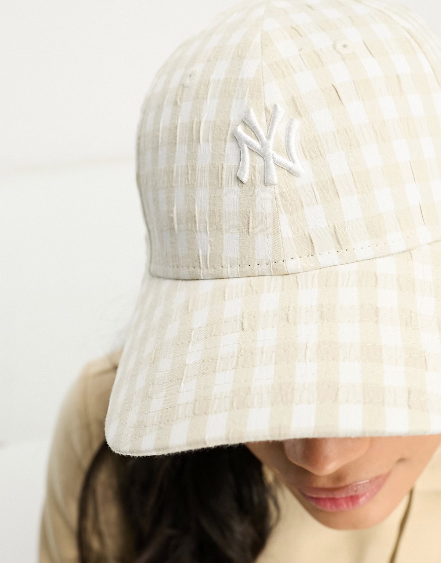 New Era 9forty NY Yankees cap in beige gingham-Neutral