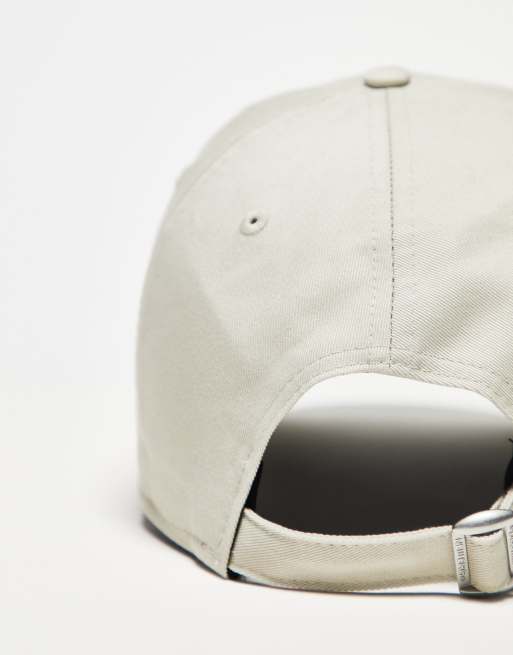 New Era 9Forty NY Yankees cap in off white with orange logo, 3 of 4