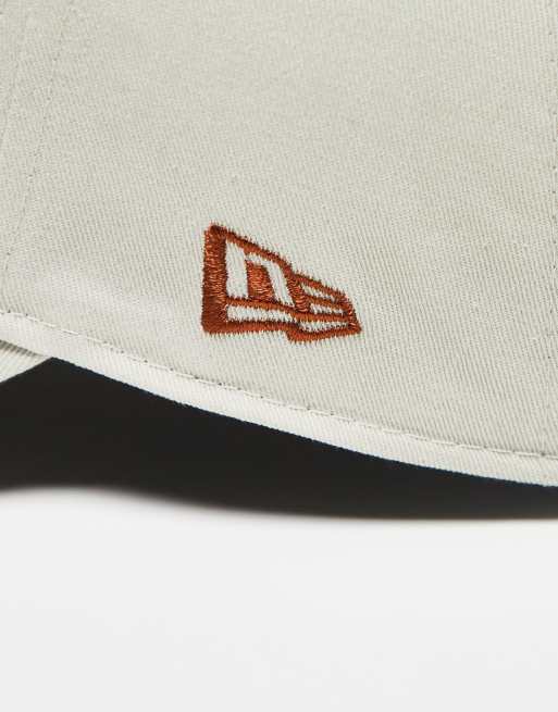 New Era 9Forty NY Yankees cap in off white with orange logo, 4 of 4