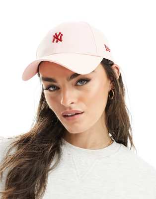 New Era - 9Forty NY Yankees - Kappe in Rosa mit kleinem Logo